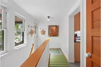 2042 SE Ankeny St, Portland, OR 97214 - Photo 13