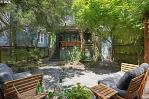 2042 SE Ankeny St, Portland, OR 97214 - Photo 23