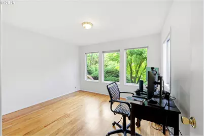 2555 SW Sunset Blvd, Portland, OR 97239 - Photo 15
