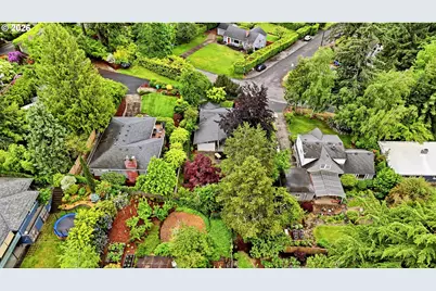 2555 SW Sunset Blvd, Portland, OR 97239 - Photo 23