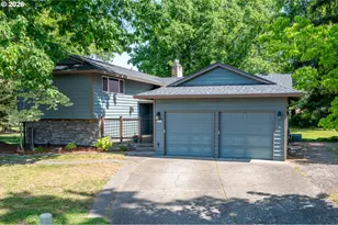 2725 SE Hollyhock Ct, Hillsboro, OR 97123 - Photo 1