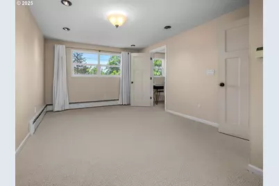 1195 NW Garibaldi St, Hillsboro, OR 97124 - Photo 27