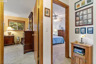 3362 SE Willow St, Hillsboro, OR 97123 - Photo 9