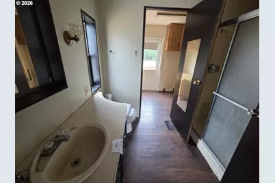 317 Applegate Ave, Drain, OR 97435 - Photo 21