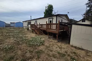 317 Applegate Ave, Drain, OR 97435 - Photo 9