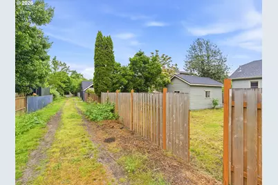 1584 N Prescott St, Portland, OR 97217 - Photo 47