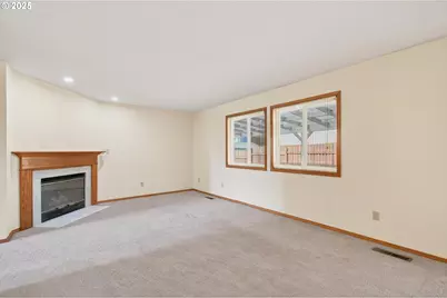 59227 Westshire Ln, Saint Helens, OR 97051 - Photo 5