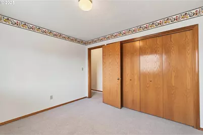 59227 Westshire Ln, Saint Helens, OR 97051 - Photo 23