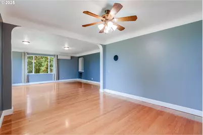 21841 SE Grand Island Loop, Dayton, OR 97114 - Photo 13