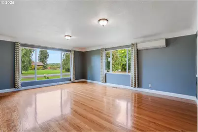 21841 SE Grand Island Loop, Dayton, OR 97114 - Photo 9