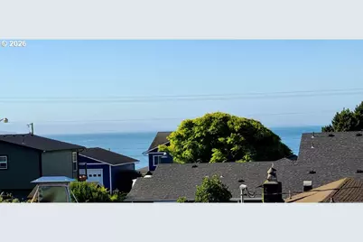 309 S Hazel St, Brookings, OR 97415 - Photo 9