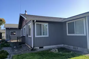 309 S Hazel St, Brookings, OR 97415 - Photo 3