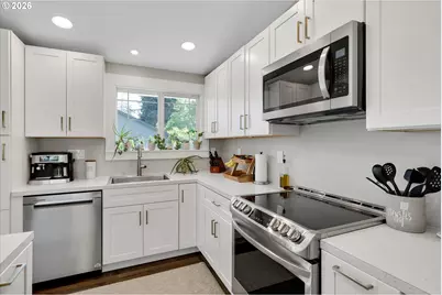 1144 N Pine St, Canby, OR 97013 - Photo 15