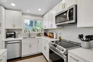 1144 N Pine St, Canby, OR 97013 - Photo 15