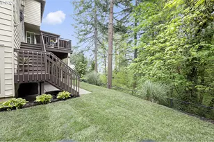 18262 SW Santoro Dr, Beaverton, OR 97007 - Photo 43