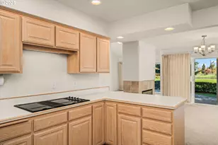 370 Magnolia Dr, Creswell, OR 97426 - Photo 17