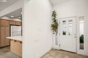 370 Magnolia Dr, Creswell, OR 97426 - Photo 5