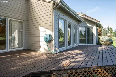 370 Magnolia Dr, Creswell, OR 97426 - Photo 35