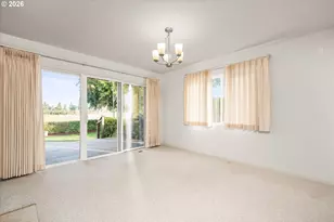 370 Magnolia Dr, Creswell, OR 97426 - Photo 7