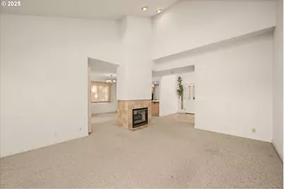 370 Magnolia Dr, Creswell, OR 97426 - Photo 11