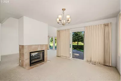 370 Magnolia Dr, Creswell, OR 97426 - Photo 13