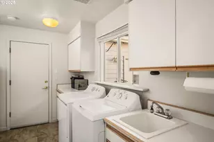 370 Magnolia Dr, Creswell, OR 97426 - Photo 19