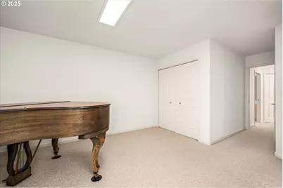 370 Magnolia Dr, Creswell, OR 97426 - Photo 29