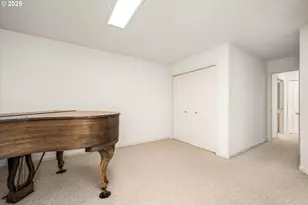 370 Magnolia Dr, Creswell, OR 97426 - Photo 29