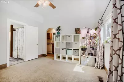 9224 SW 26th Ave, Portland, OR 97219 - Photo 9