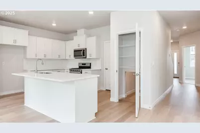 6497 SE Nasha St, Hillsboro, OR 97123 - Photo 11