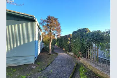 1199 N Terry St #309, Eugene, OR 97402 - Photo 7