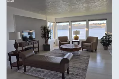 1040 Bay St #14, Florence, OR 97439 - Photo 13