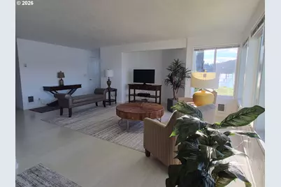 1040 Bay St #14, Florence, OR 97439 - Photo 13