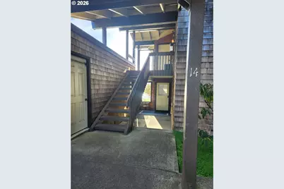 1040 Bay St #14, Florence, OR 97439 - Photo 7
