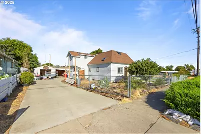 217 Poplar St, Milton-Freewater, OR 97862 - Photo 5