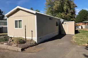1809 26th St, La Grande, OR 97850 - Photo 3
