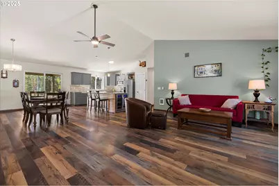 16245 Sparks Dr, La Pine, OR 97739 - Photo 3