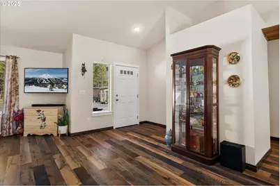 16245 Sparks Dr, La Pine, OR 97739 - Photo 5