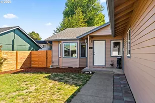 1033 Ash Grove Loop, Creswell, OR 97426 - Photo 5