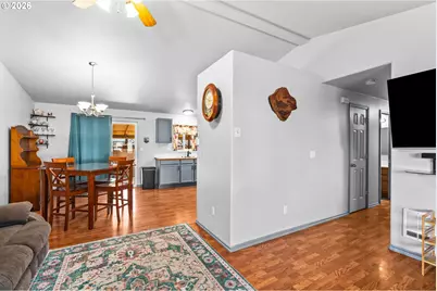 1033 Ash Grove Loop, Creswell, OR 97426 - Photo 15