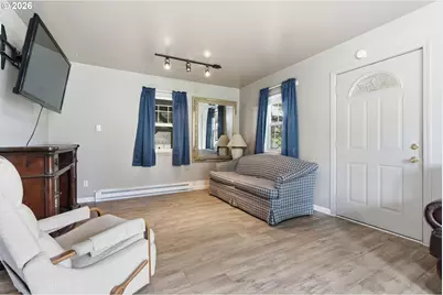 403 Queen Ave, Pe Ell, WA 98572 - Photo 3