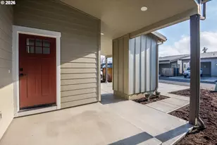 364 19th St, Springfield, OR 97477 - Photo 17