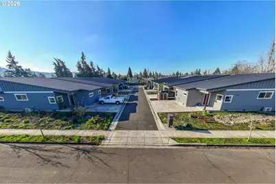 364 19th St, Springfield, OR 97477 - Photo 27