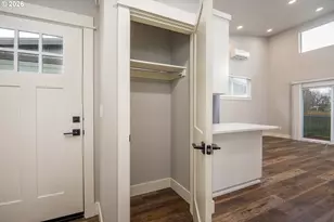 364 19th St, Springfield, OR 97477 - Photo 7