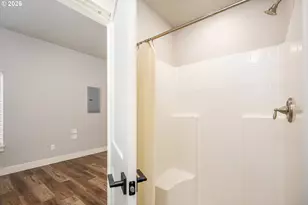 364 19th St, Springfield, OR 97477 - Photo 11