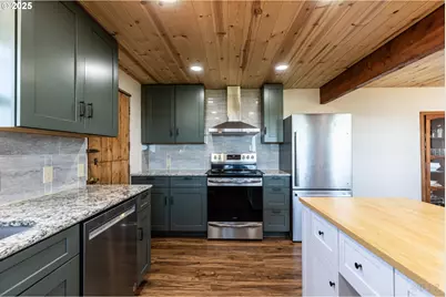 70392 Schumacher Rd, Rainier, OR 97048 - Photo 9