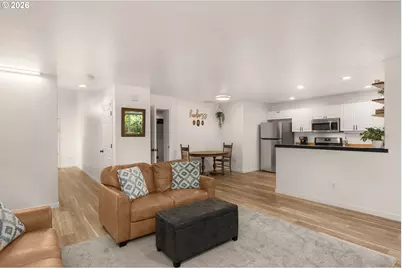 5098 NE Schoeler Cir, Hillsboro, OR 97124 - Photo 5