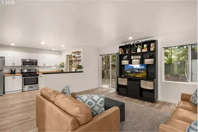 5098 NE Schoeler Cir, Hillsboro, OR 97124 - Photo 3