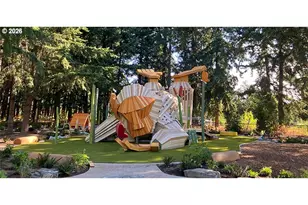 5098 NE Schoeler Cir, Hillsboro, OR 97124 - Photo 27