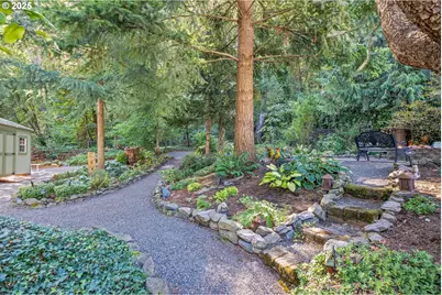 10724 SE Clinton St, Portland, OR 97266 - Photo 39